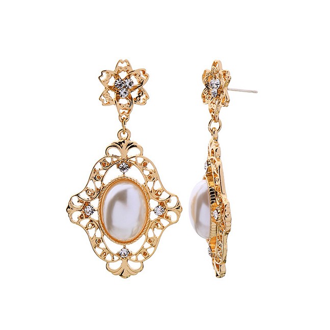 LRC Anting Fashion  Openwork Flower Pearl Stud Earrings F50771