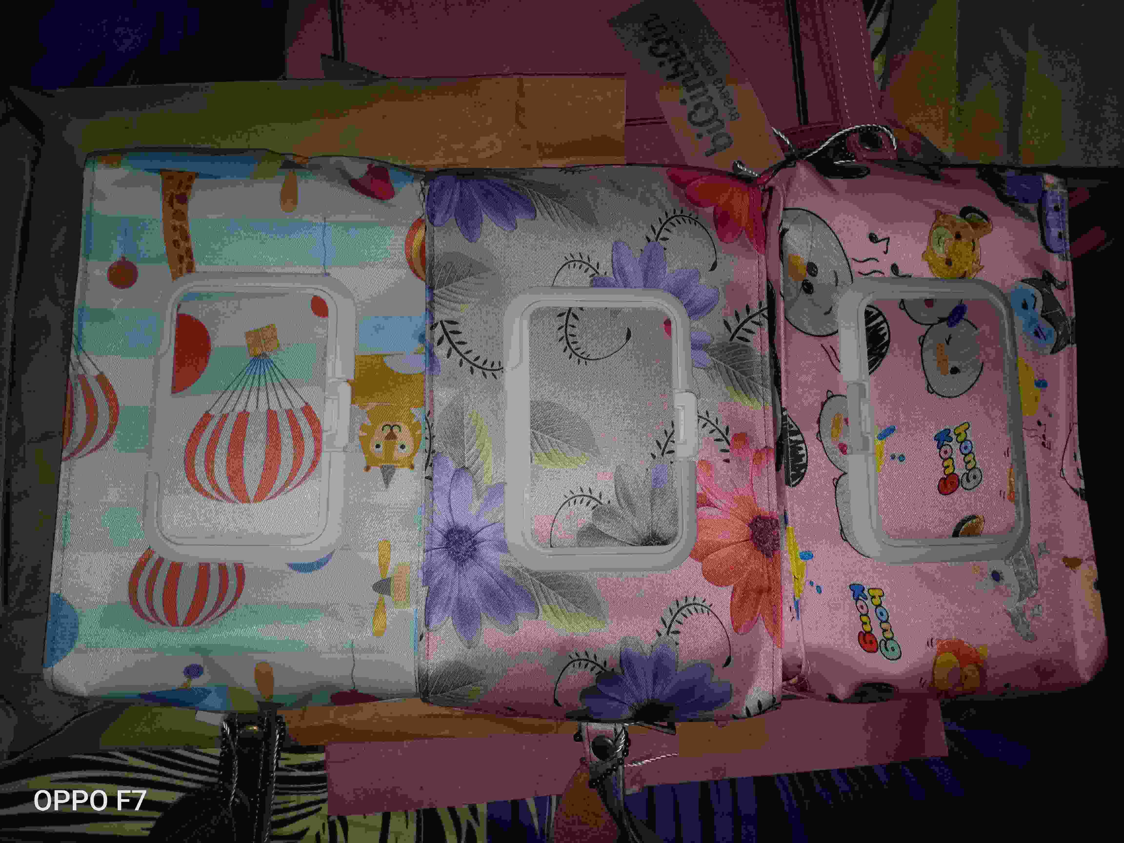 Pouch Tisu Traveling....