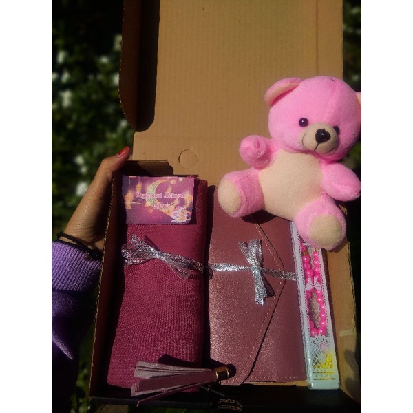 

❤️ Sepecial Pink Series ❤️ Hampers Cewek Hampers Hijab,Boneka, Dompet Panjang, Hempers Hijab