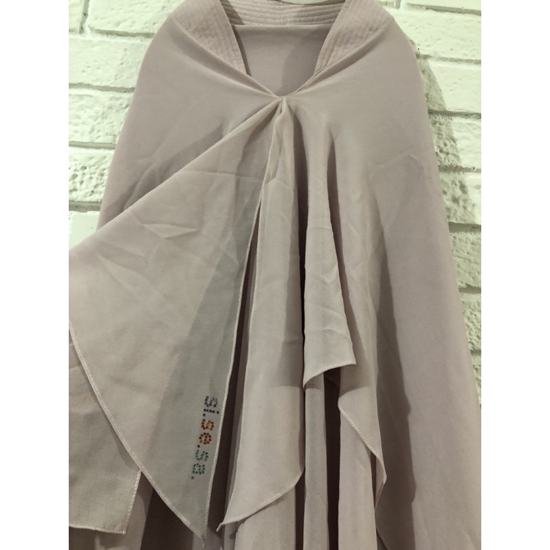 PRELOVED KHIMAR SISESA