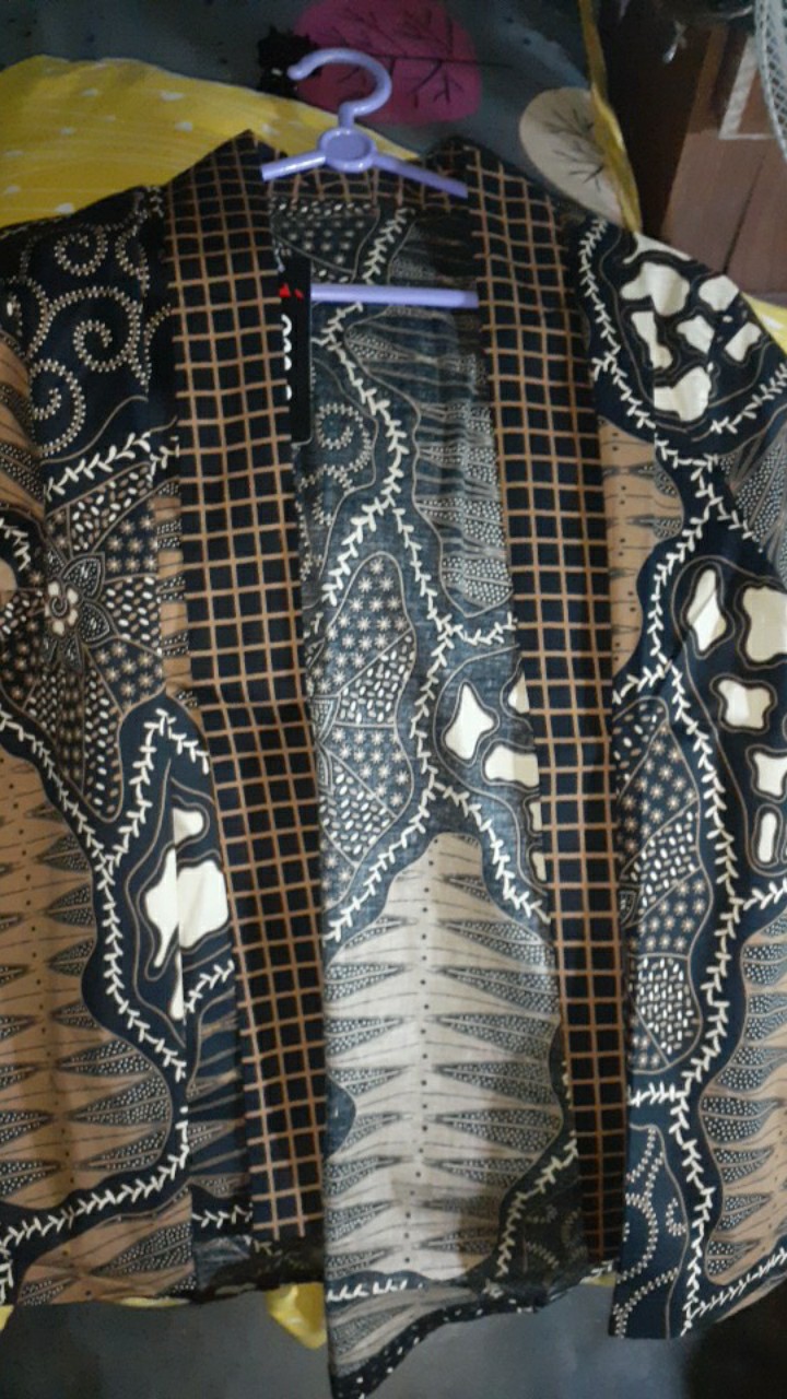 Leon Outer / Blazer Batik Wanita