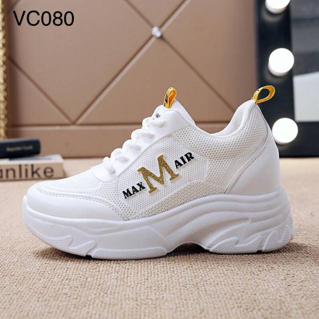sepatu max m air