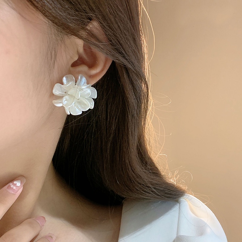 Anting 925 Silver Bentuk Bunga Aksen Mutiara Gaya Korea