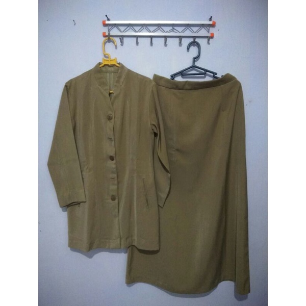 preloved seragam khaki