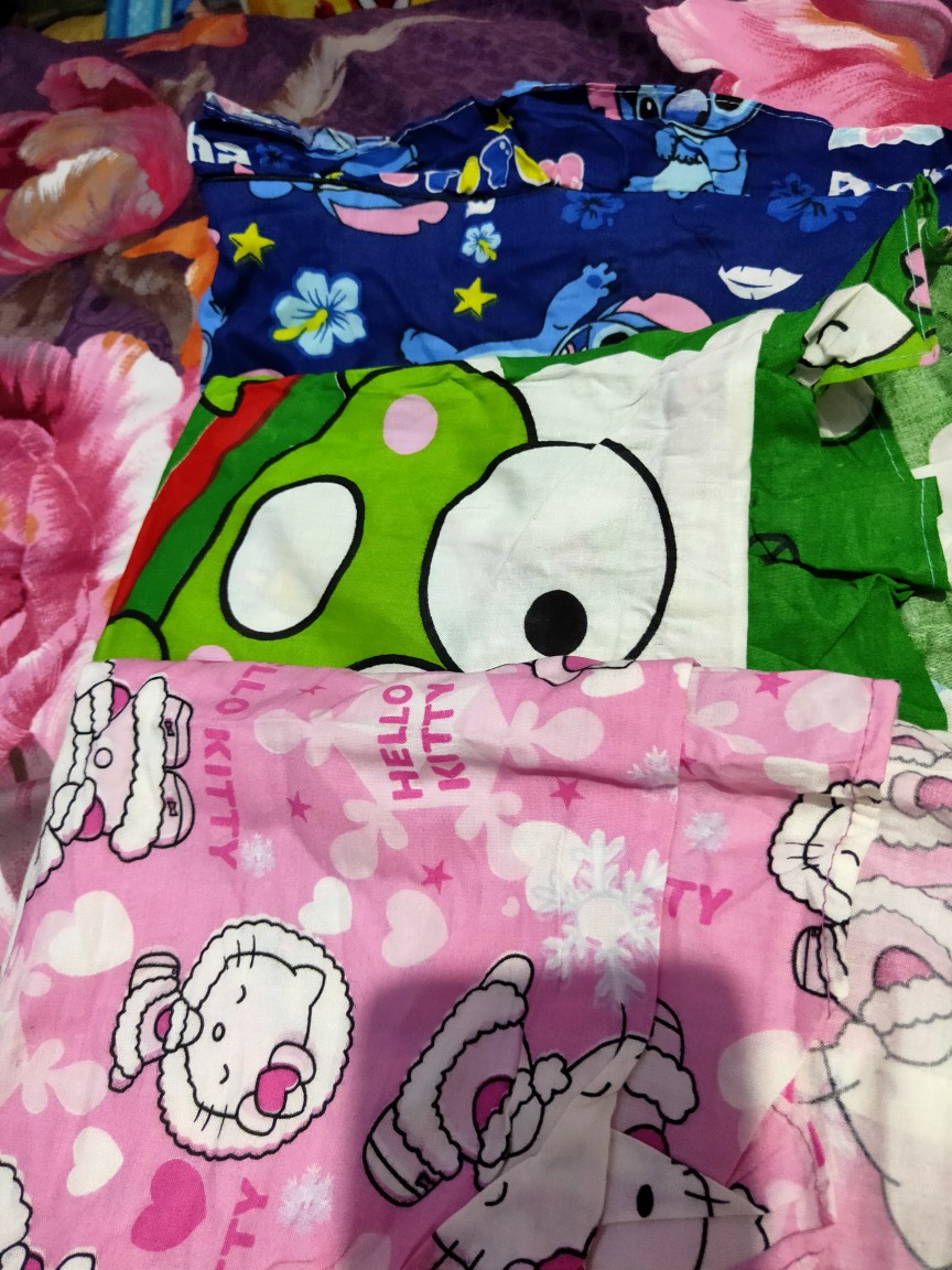 Sarung Bantal Cinta 45*90 Terbaru Karakter Dan Abstrak