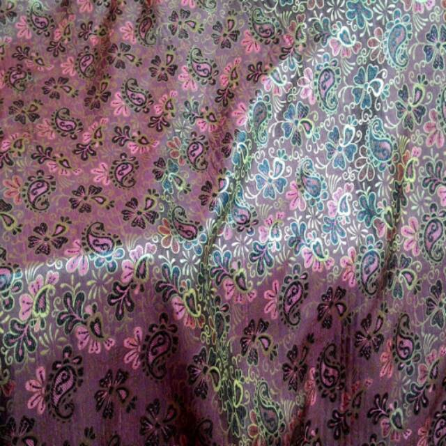 Songket India Meteran Marun Hitam Emas 25-11