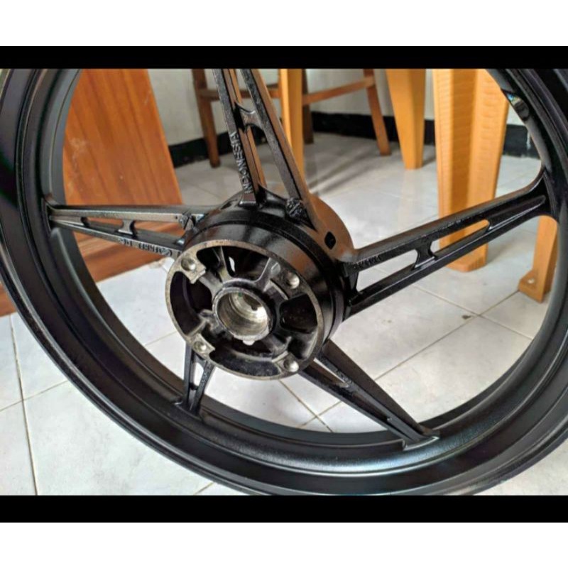 VELG NEW NJMX ORIGINAL  KONDISI MULUS DEPAN BELAKANG