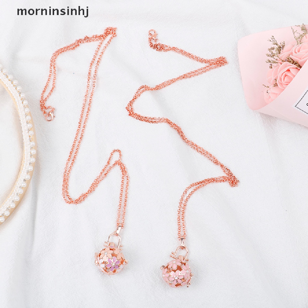 Mor Liontin Locket Bulat Motif Bunga Daisy Untuk Diffuser Aromaterapi