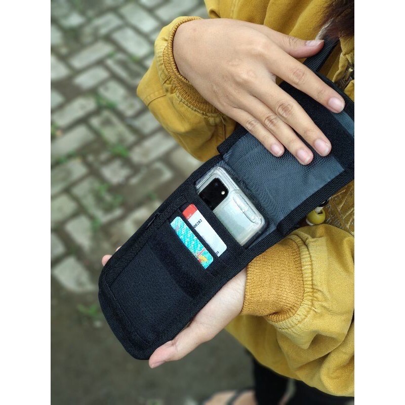 Tas Hp mini selempang gantung leher hanging wallet tempat kartu atm minor polos HP02 HITAM