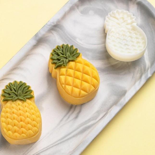Update - 2pcs Cetakan nastar/mooncake mould pineapple cake/cetakan nastar bentuk nanas/kacang/strawb