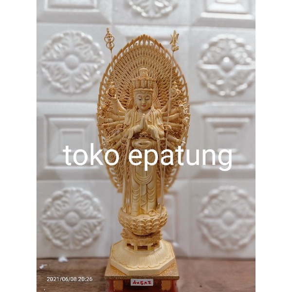 patung dewi seribu tangan / cien so kwan im16 inch kayu wangi