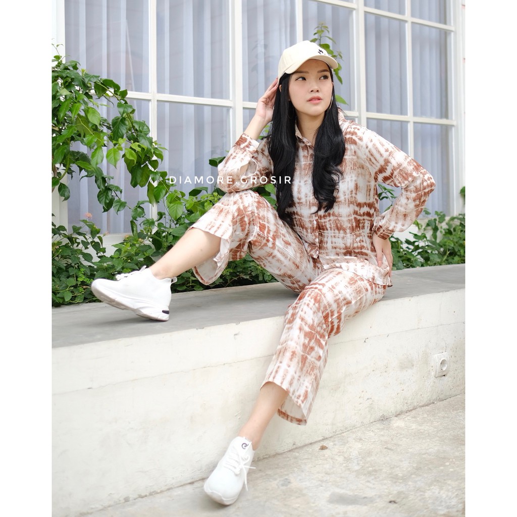 

(BAYAR DITEMPAT) FRULLY ONE SET / ONE SET TIE DYE