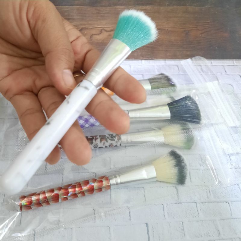 Kuas Masker Brush Make Up Gagang Motif Besar