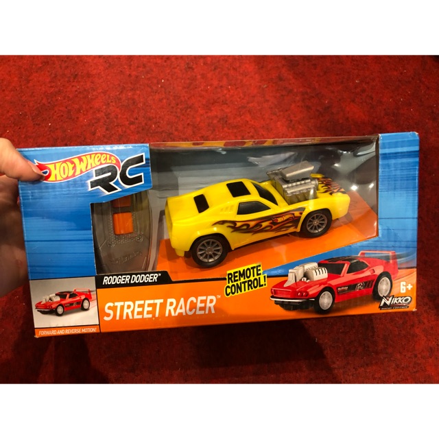 Hot Wheels RC Remote Control Street Racer Roger Dodger