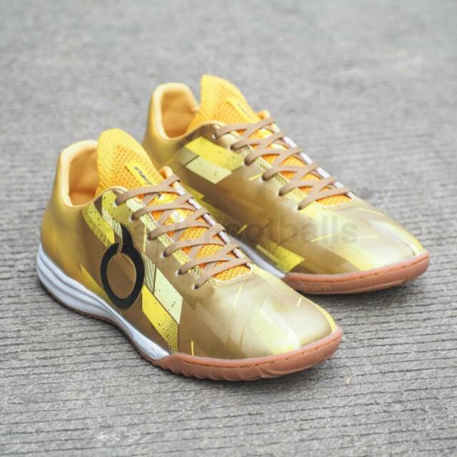SEPATU FUTSAL ORTUSEIGHT CATALYST THERION IN
