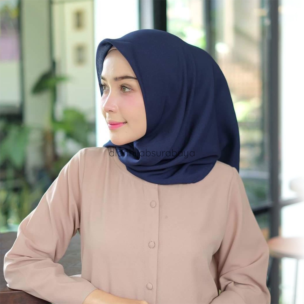 Segiempat Dewasa Bella Square by Dian Hijab - Bahan Double Hycon Premium Hijab Pengajian Jahit Tepi Rapi Adem Nyaman Bisa Cod