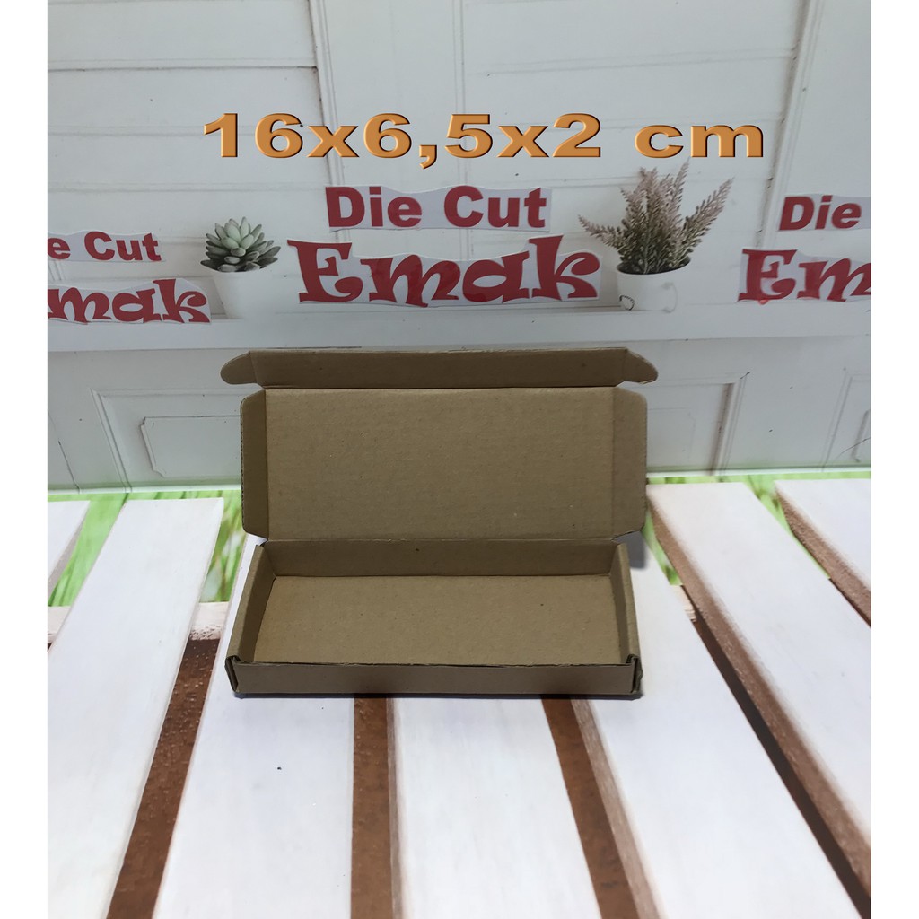 

kardus box 16x6,5x2 cm kotak box Die Cut EARLOP