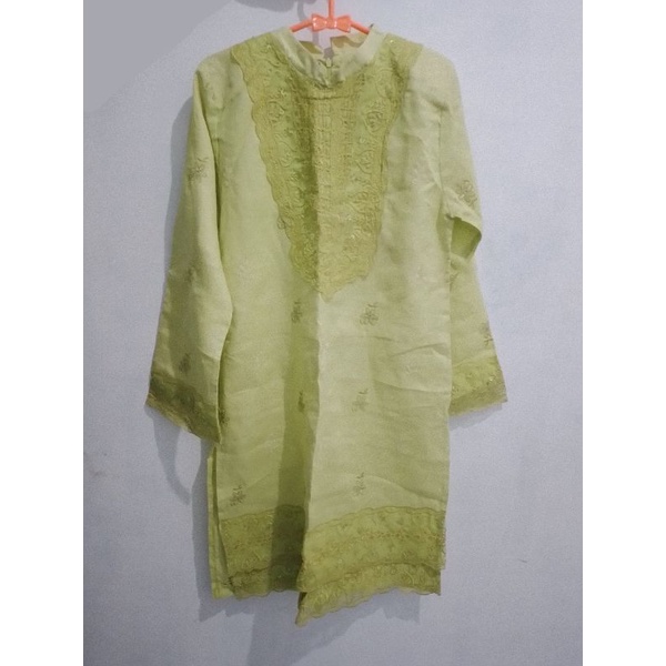 One Set Baju Muslim Wanita (Bekas)