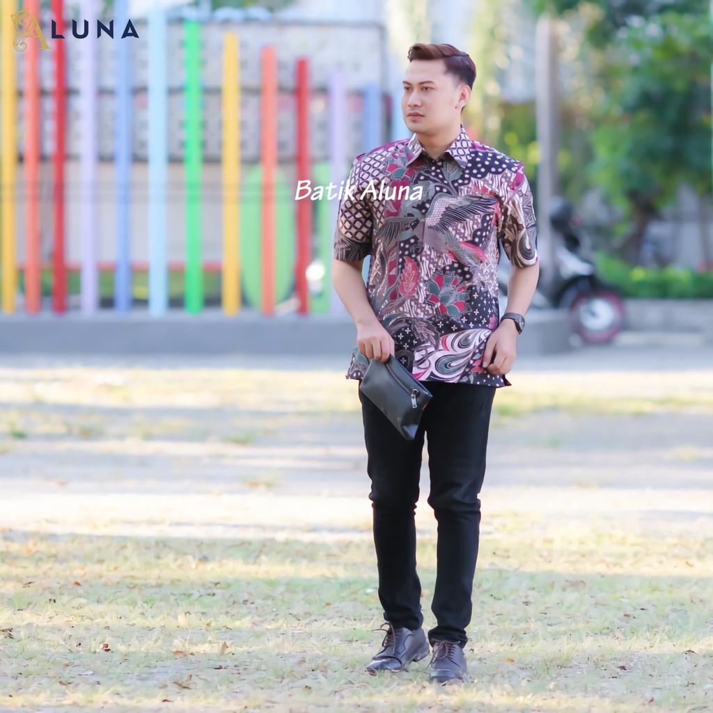 TERLARIS.!! BAJU BATIK PRIA LENGAN PENDEK KEMEJA BATIK PRIA KEREN MODERN BATIK COWOK KEKINIAN PD 007