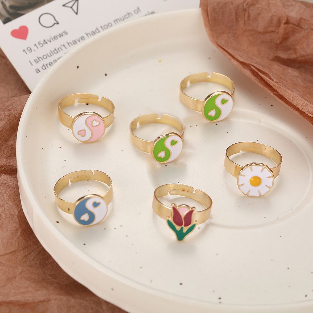 Needway  Sweet Finger Rings Geometric Fashion Jewelry Alloy Open Rings Heart Women Cute Tulip Korean Daisy Enamel