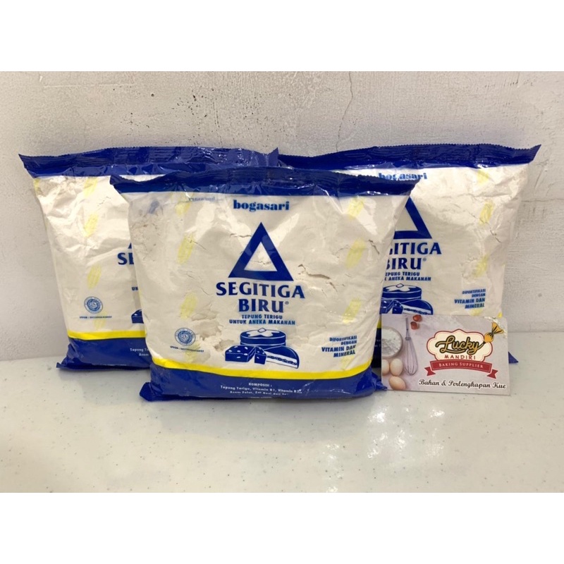 

Tepung Segitiga Biru 500gr (Bogasari)