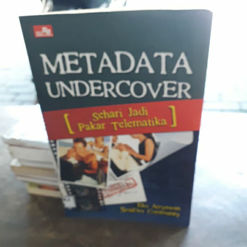 

BUKU ORIGINAL METADATA UNDERCOVER