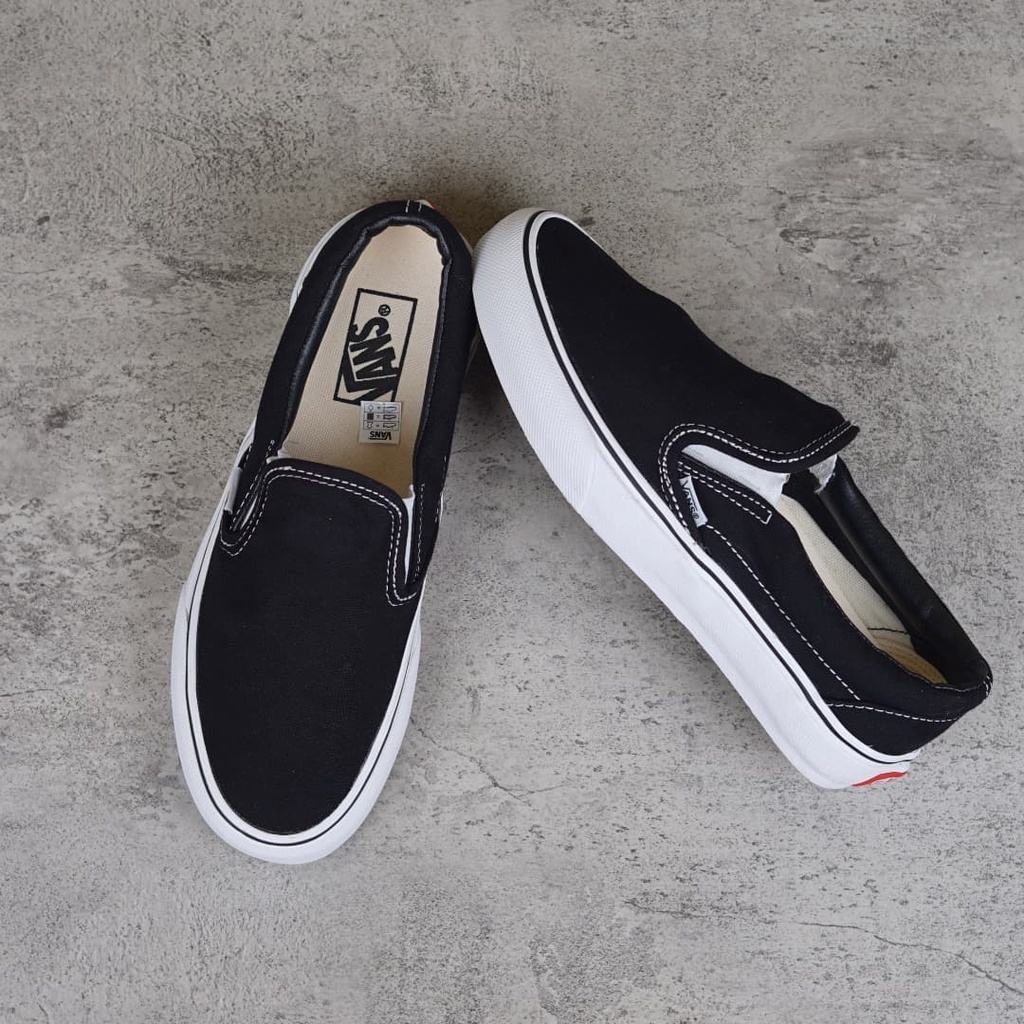 Sepatu Vans Slip On Premium Quality Unisex (Pria/Wanita)