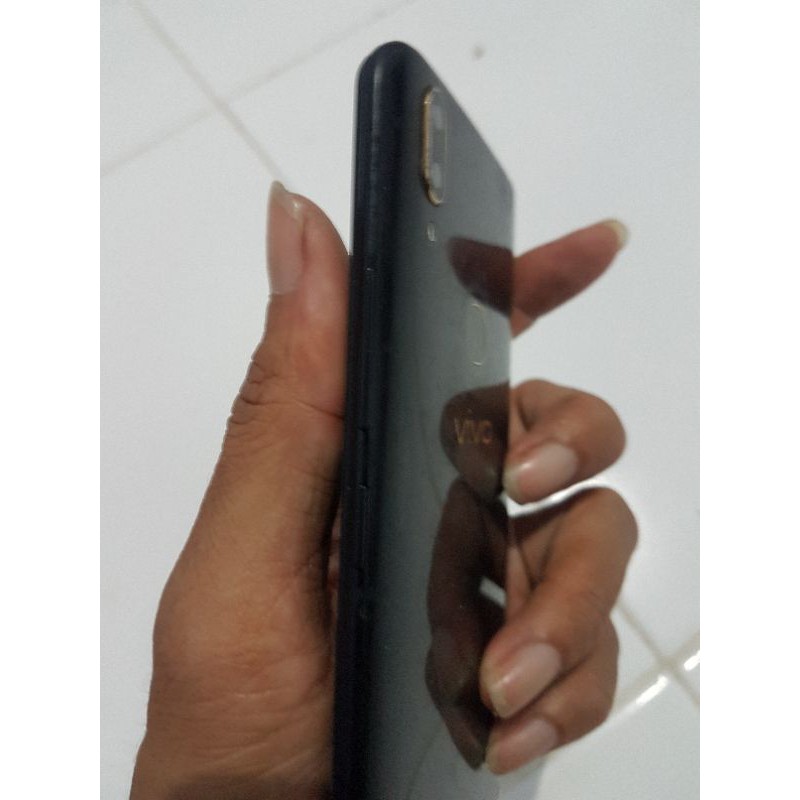 Hp Bekas Second Rusak Vivo V9 Ram 4/64