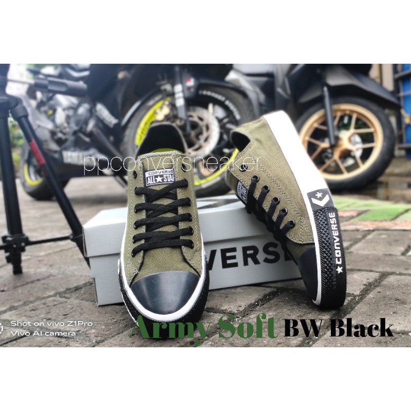 Converse Chuck Taylor New Release Undefeated Low Pendek Army Soft