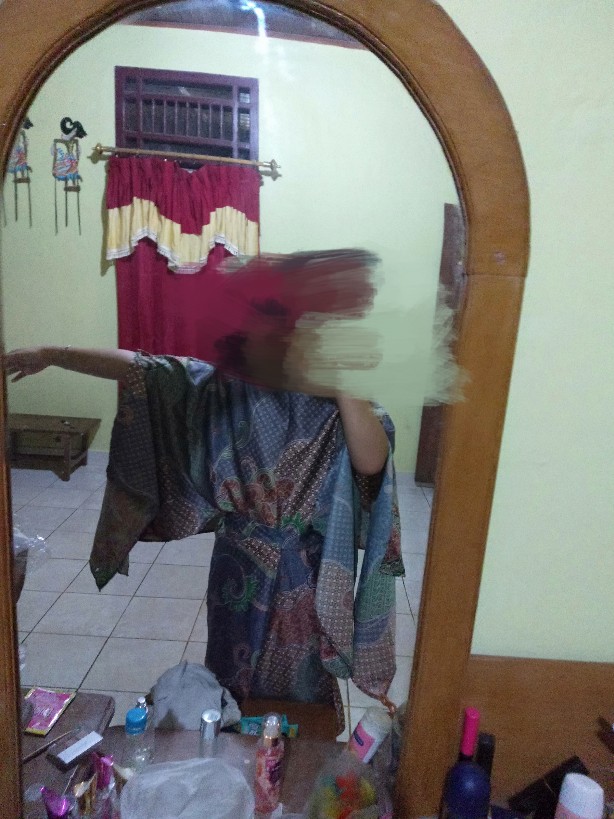 Three In One & Plaid Skirt ( 1 Set Batik Satin Atasan Dan Rok ) Sale // Clothtowear