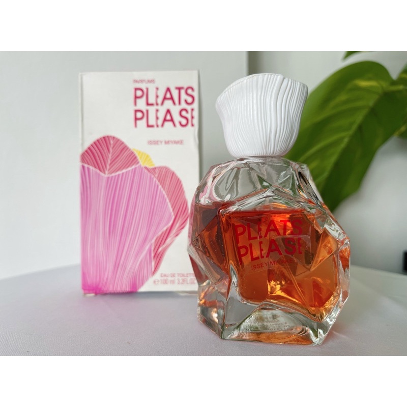 PARFUMS PLEATS PLEASE ISSEY MIYAKE