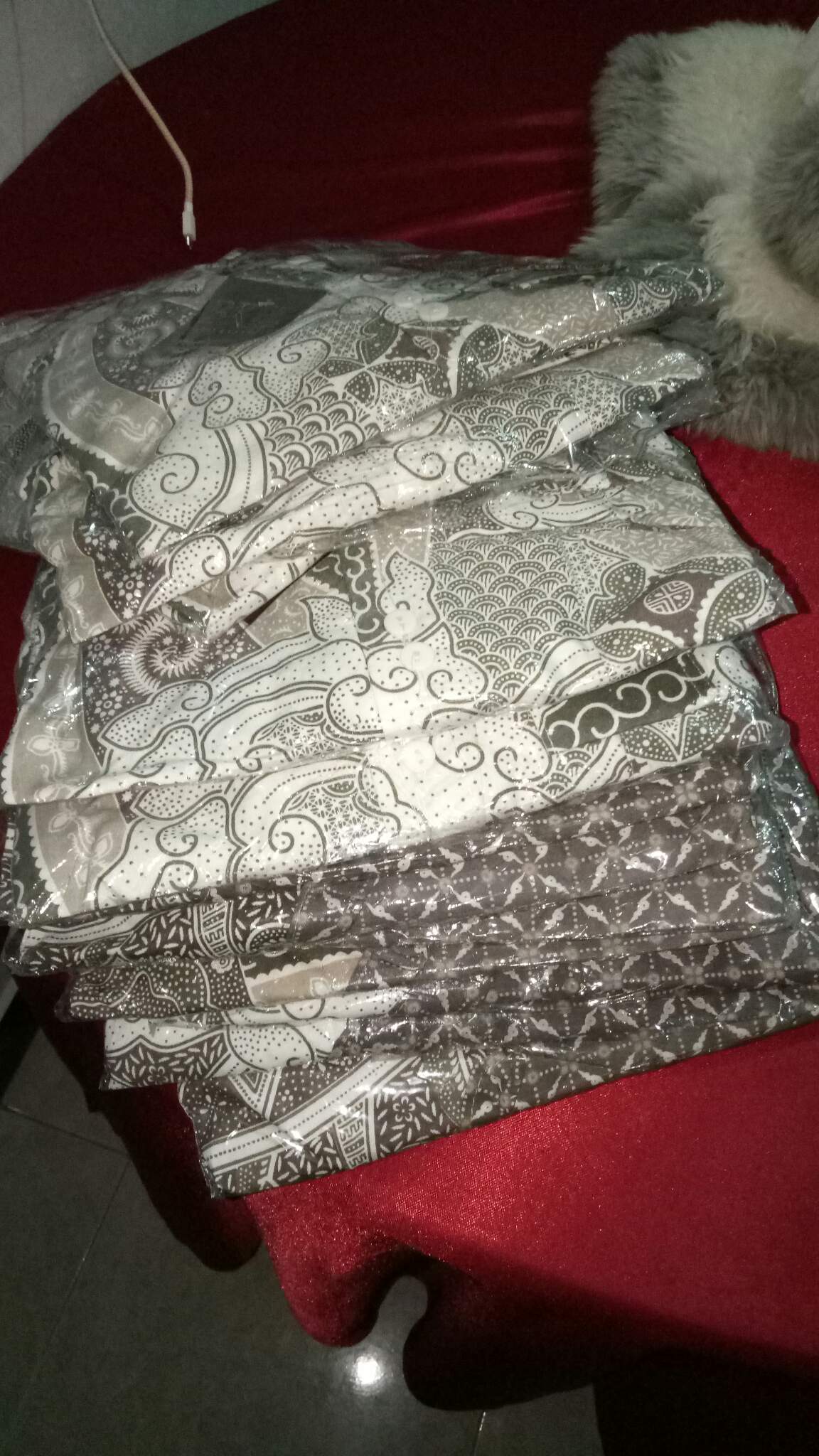 Atasan Batik Dolby Dolbi Dobby Doby Tenun Sutra Tulis Halus Katun Atbm Baron ,sarombit Atasan