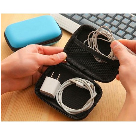 Dompet Headset Travel Case / Tempat Headset / Earphone Case Mini Charge / Kotak Headset