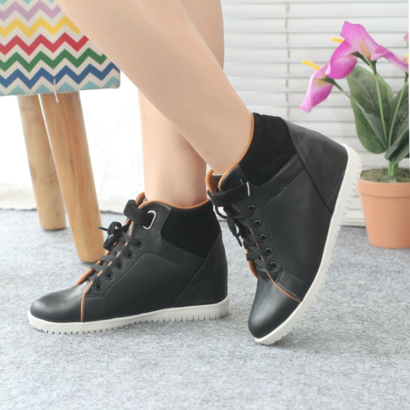 Sepatu boots wedges bsr 07