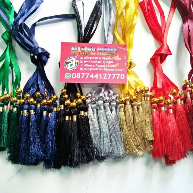 

Rumbai pita pembatas buku atau buku yasin cantik