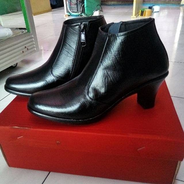 Sepatu heels kulit asli wanita formal pantofel kerja cewek hak tinggi