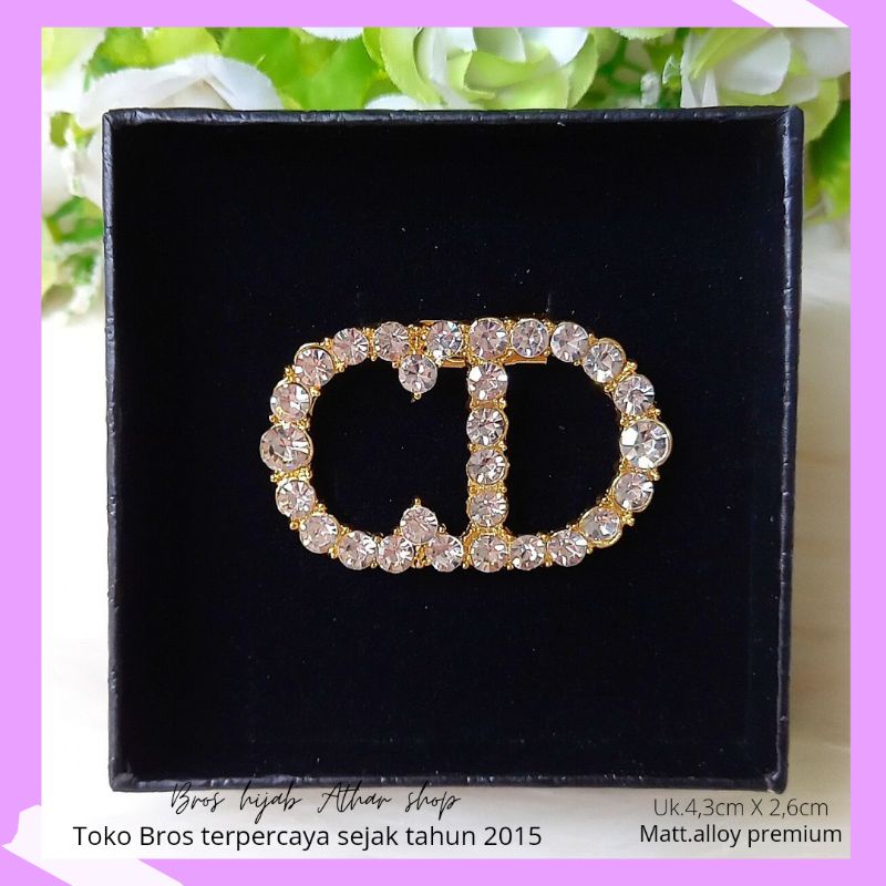 Bros B/bross signature branded /brooch button/Bros hijab buttonscarves Athar shop scarves murah-CD mata gold