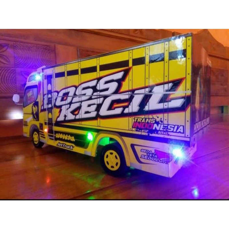Miniatur truk oleng Remot Control/RC termurah