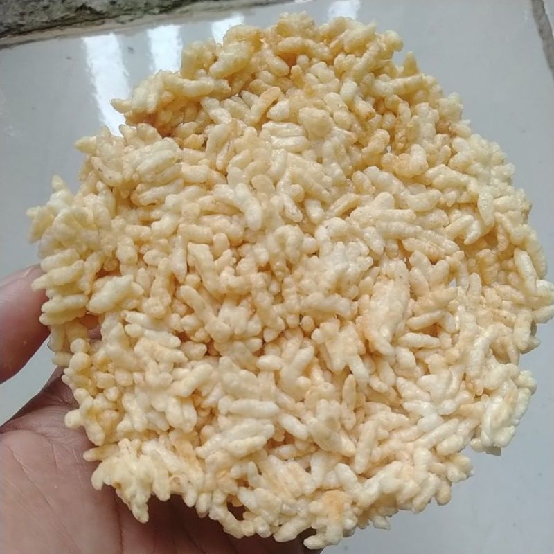 

Ranginang khas purwakarta besar sudah matang