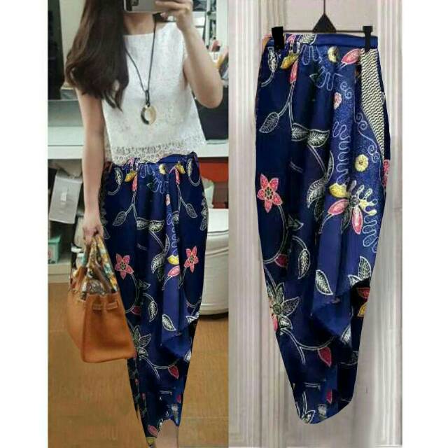 Rok lipit batik