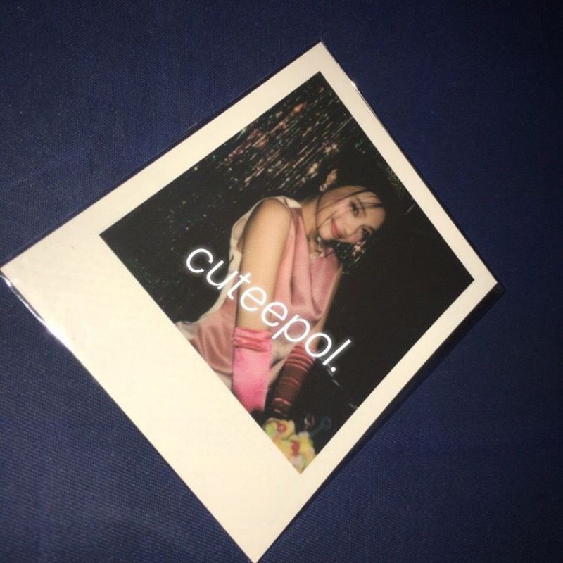 [BOOKED] Polaroid Joy Hello