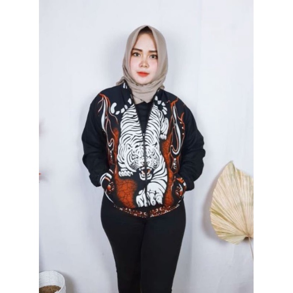JAKET BOMBER BATIK PREMIUM SOLO-JAKET BATIK MOTIF MACAN KUJANG BATIK ASLI SOLO