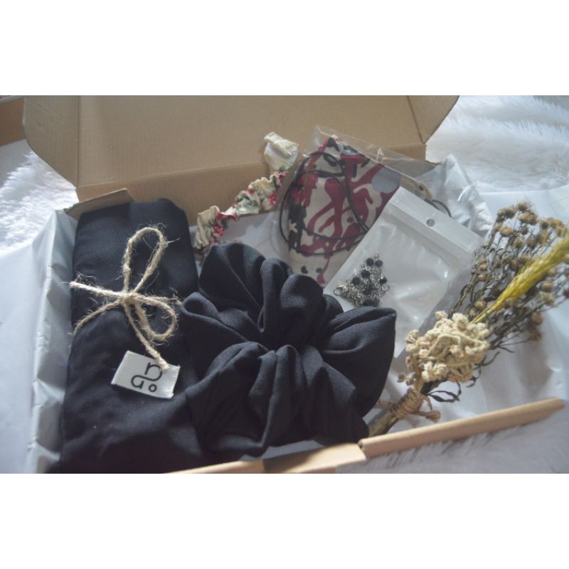 Gift Box / Hampers Box