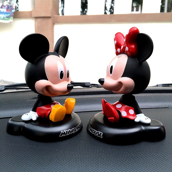 Boneka Figure Miniatur Pajangan Mobil Mickey mouse Minnie Mouse