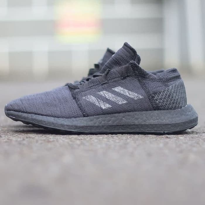 Adidas Pureboost Go Triple Black Bnwb