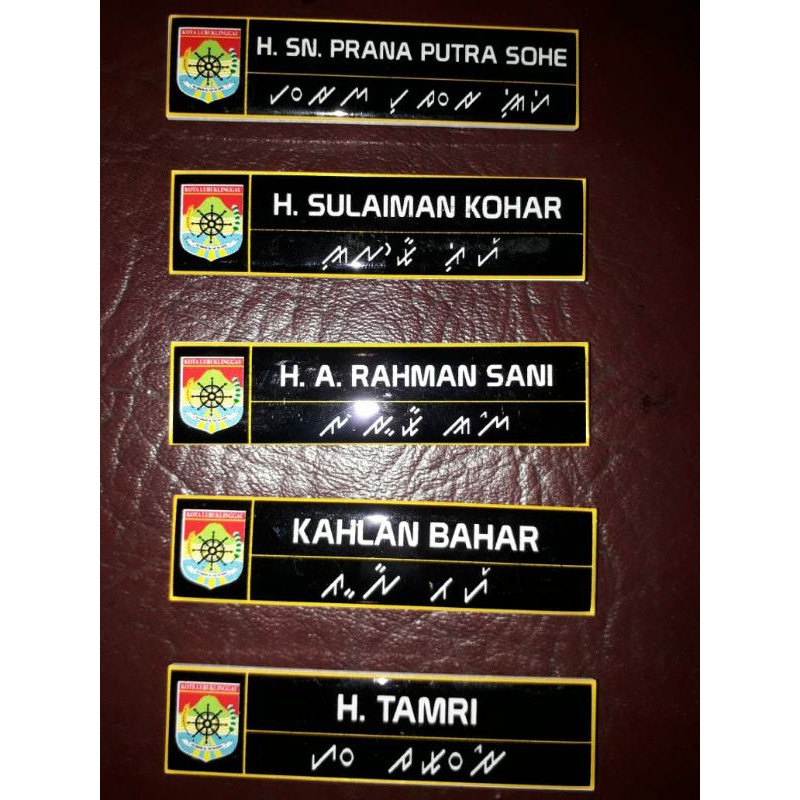 

Aksara Ulu Nametag (Peniti)