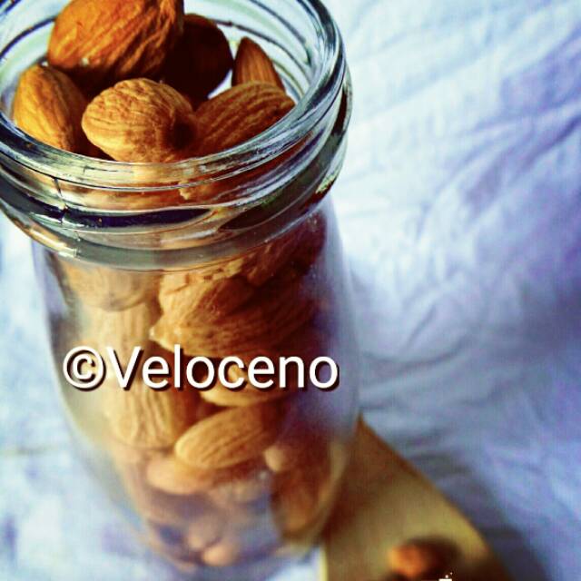 

Kacang Almond Ori. 500gr
