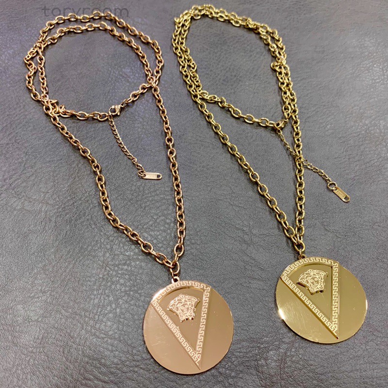 Kalung liontin Versase rantai panjang titanium