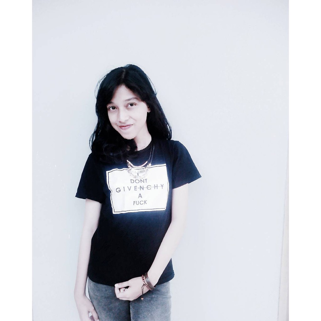 Tumblr Tee / T-shirt / Kaos Wanita Lengan Pendek " I Dont Givenchy " Hitam / Black