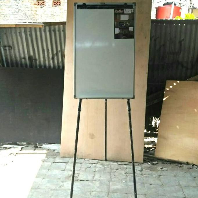 

BARANG BARU Flipchart keiko magnetic Uk 70x100 Cm Bonus Spidol Penghapus Kertas